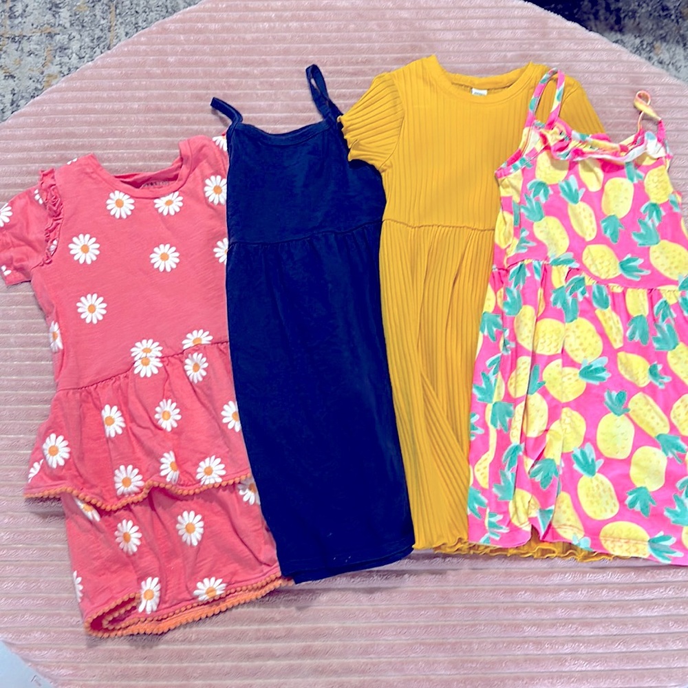 Lot - 4 Girls Dresses Size 5/6 Old Navy, Carters
